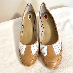 12M VS Two Tone Leather Pump